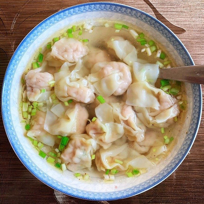 Hand-made thin skin wonton